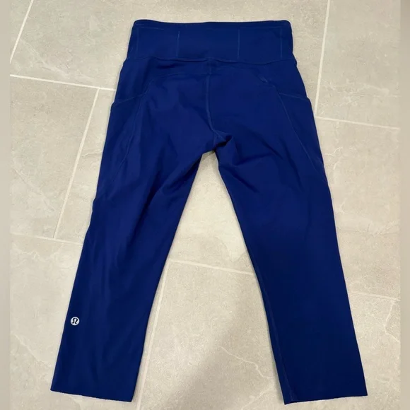 Lululemon Fast and Free Crop II Leggings Nulux 19’’ in Psychic Blue Size 6 - Picture 8 of 14